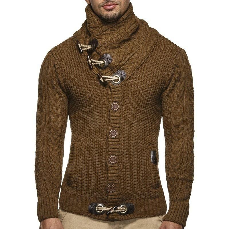 Men Solid Color Horn Button Sweater